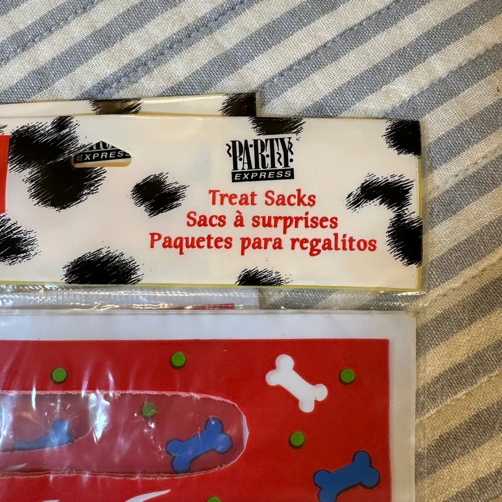 Vintage Disney 101 Dalmatians Party Treat Sacks Hallmark Lot of 10 Packs 80 Bags